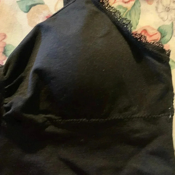 Dip Womens Black Bralette Size Large adjustment strapes, paddling and wirelesss - Picture 4 of 7